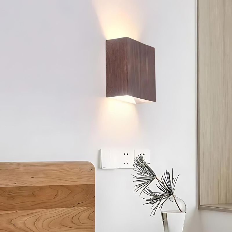 WoodAura | Elegante Nordic Wandleuchte aus Holz mit warmem LED-Licht